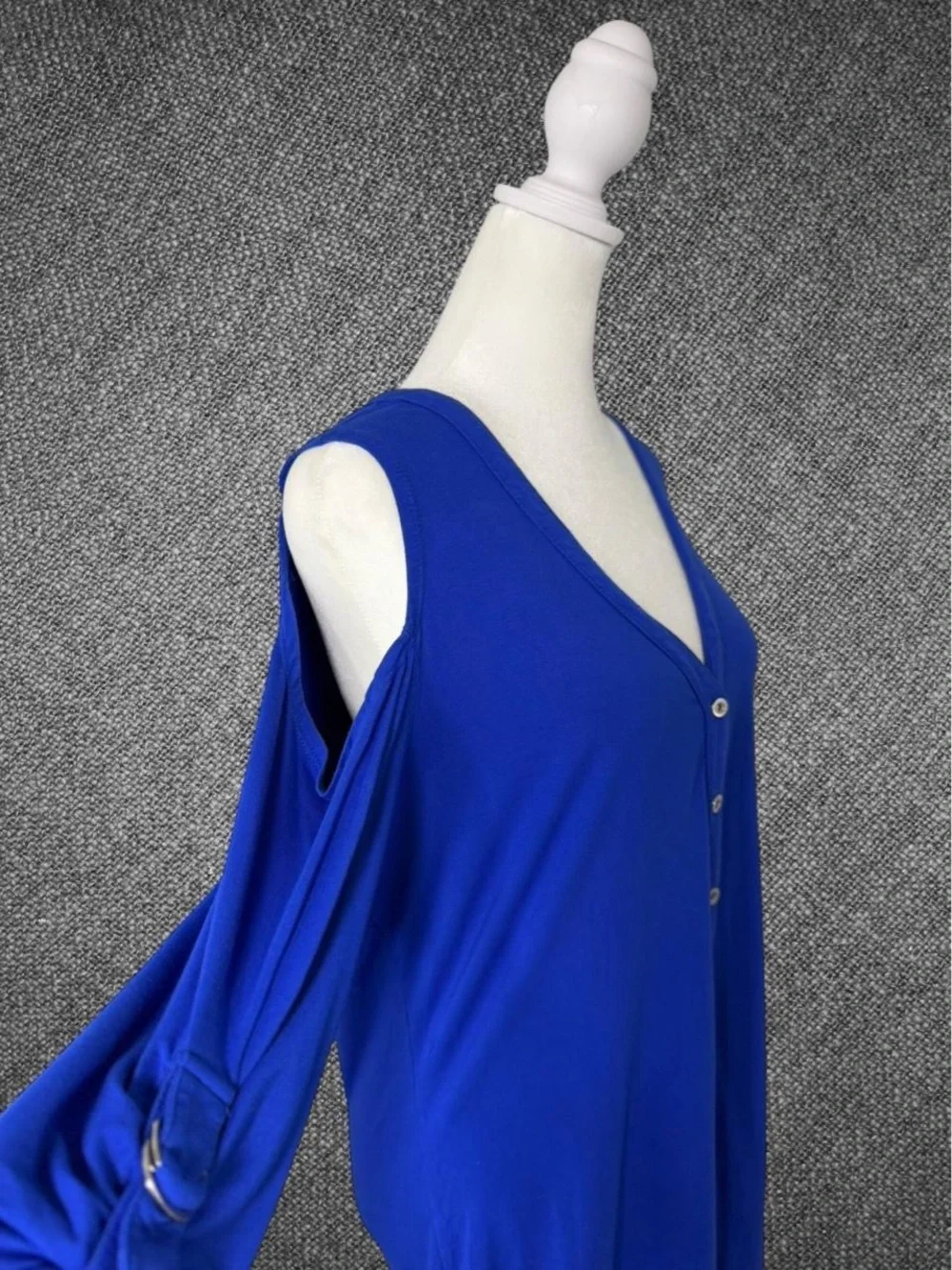 2B Bebe Blue Cold Shoulder Button Front Blouse - Picture 3 of 8